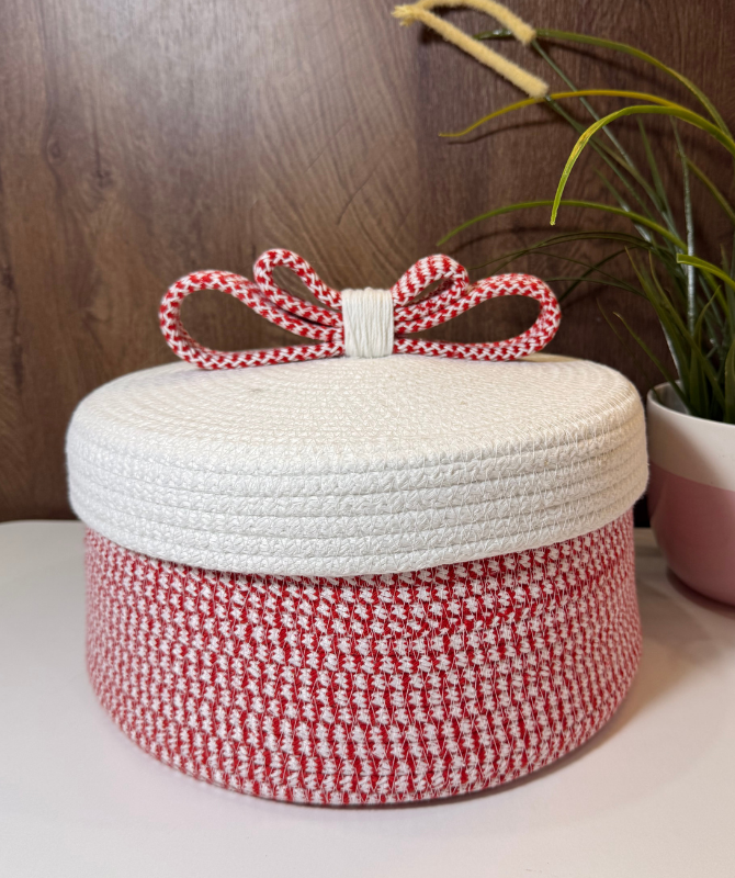 Red Fionka Basket